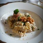 fusilloni cremosi ricotta e alici